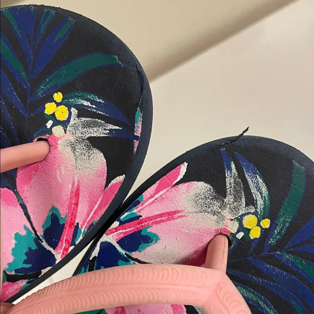 Abercrombie Kids Pink Strap Floral Sandals